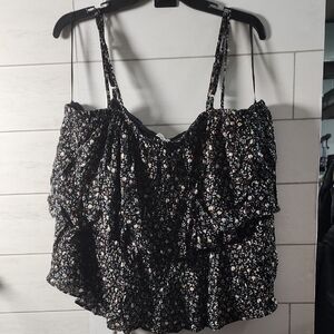 NWOT Floral Black Ruffle Top